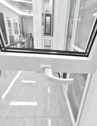 Handle and glass detail for project configuration