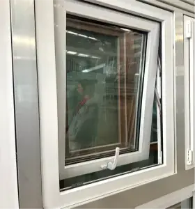 Tilt position for controlled ventilation